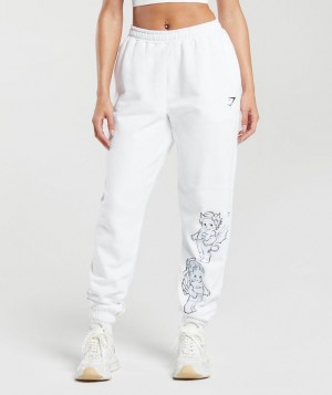 Gymshark Cherub Graphic Joggers Broek Wit | 93WMHGAJS