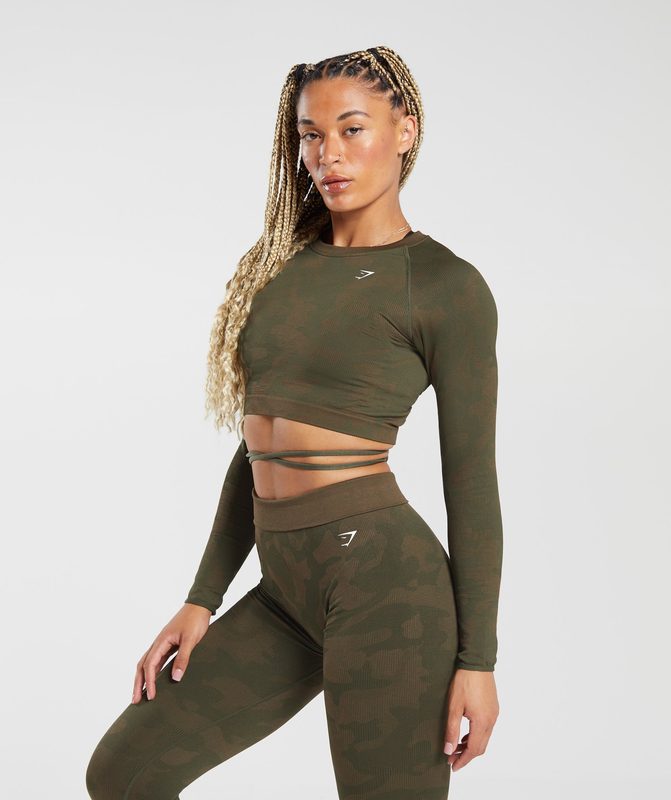 Gymshark Adapt Camo Seamless Ribbed Long Sleeve Crop Top Crop Tops Bruin | 39VXKMEJI